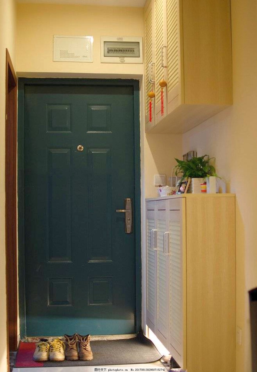 二居室小户型进门鞋柜效果图 – 设计本装修效果图